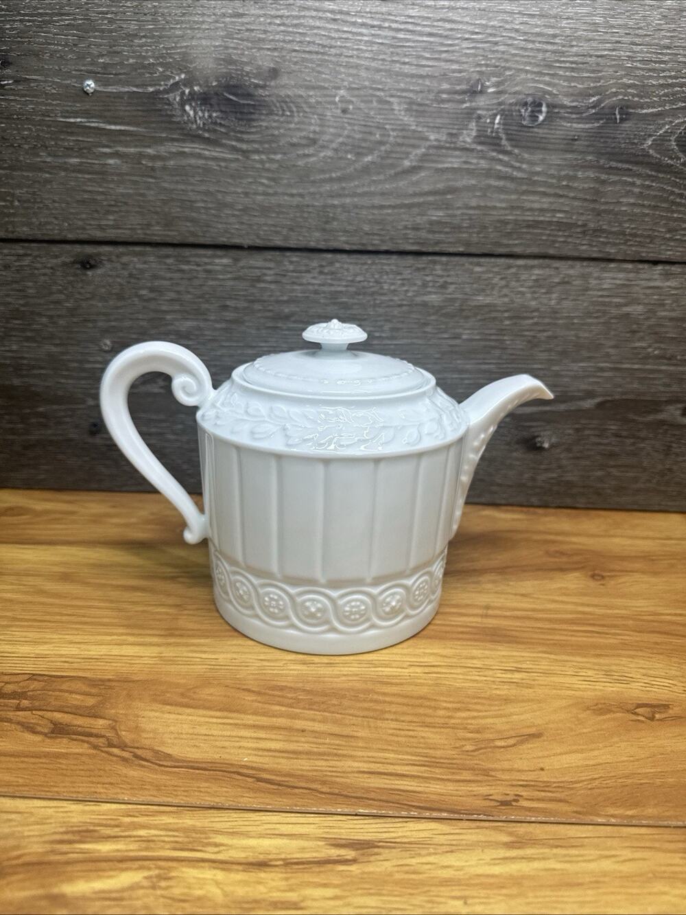 Vintage Bernardaud Louvre White Limoges Porcelain Teapot with Lid 4 Cup France